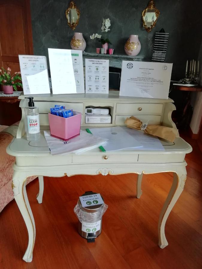 Il Sasso Bianco Bed and Breakfast Comerio Εξωτερικό φωτογραφία