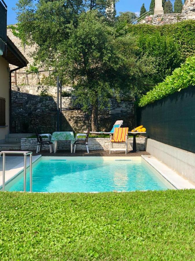 Il Sasso Bianco Bed and Breakfast Comerio Εξωτερικό φωτογραφία