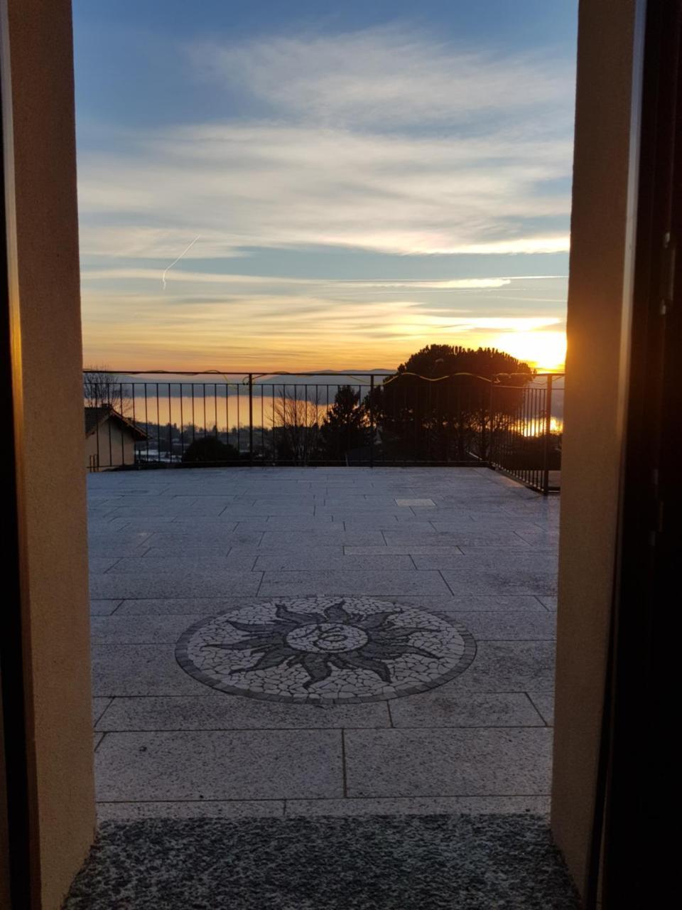 Il Sasso Bianco Bed and Breakfast Comerio Εξωτερικό φωτογραφία