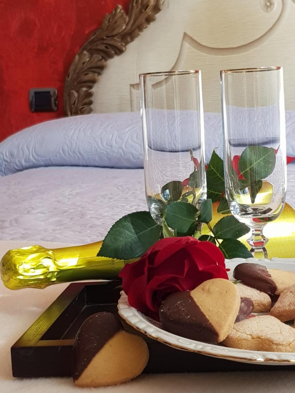 Il Sasso Bianco Bed and Breakfast Comerio Εξωτερικό φωτογραφία