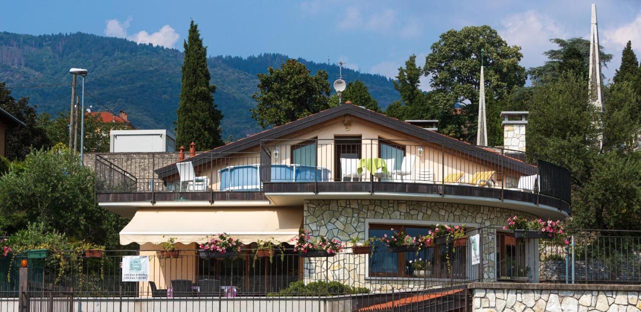 Il Sasso Bianco Bed and Breakfast Comerio Εξωτερικό φωτογραφία