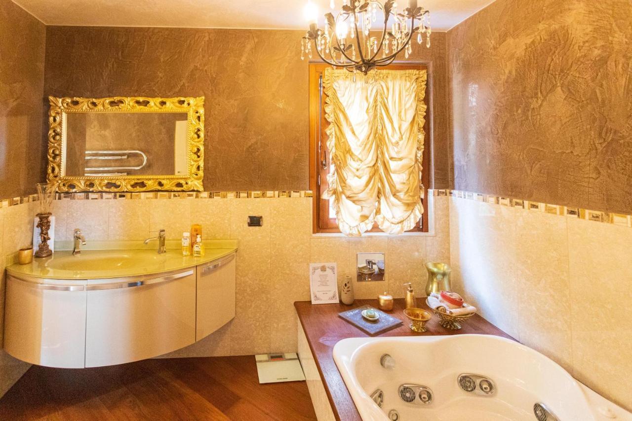 Il Sasso Bianco Bed and Breakfast Comerio Εξωτερικό φωτογραφία
